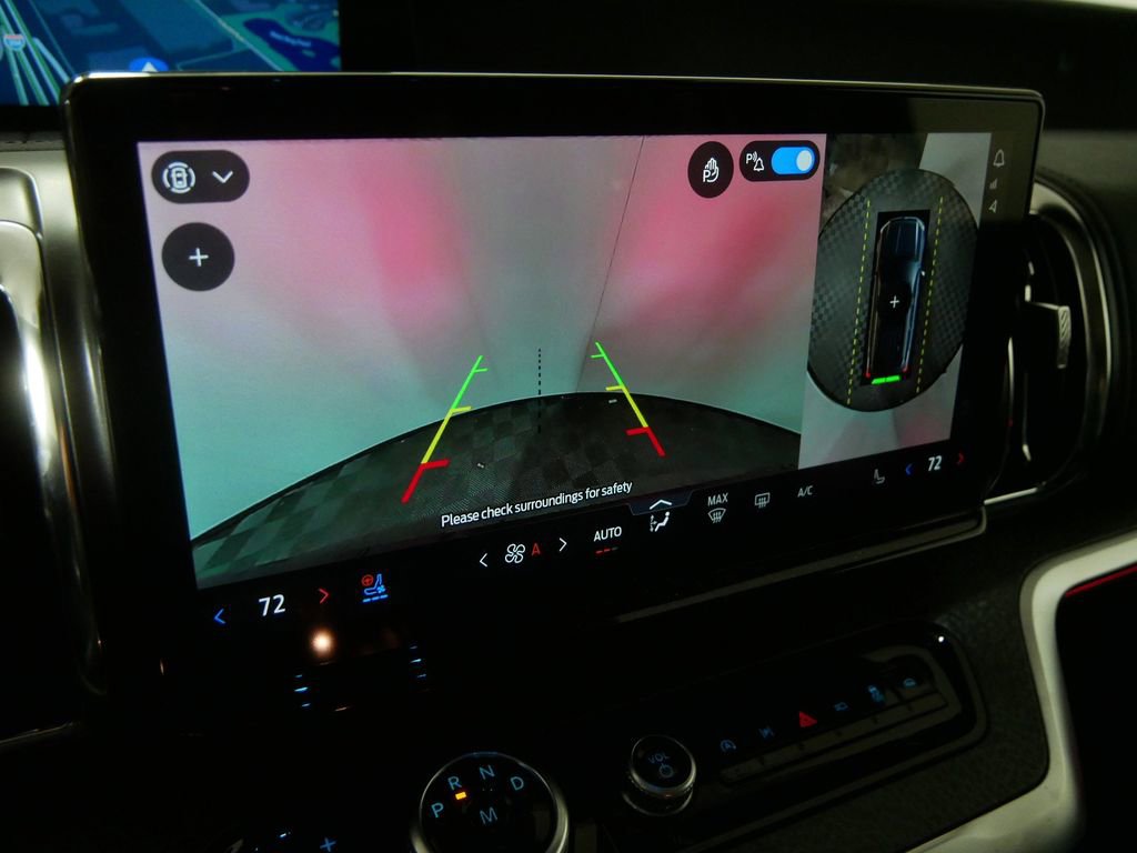 Used 2025 Ford Expedition Tremor image 31