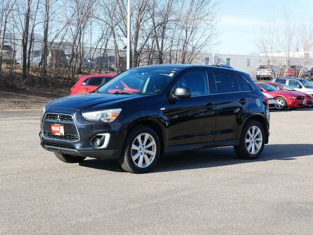 Used 2015 Mitsubishi Outlander Sport SE image 2