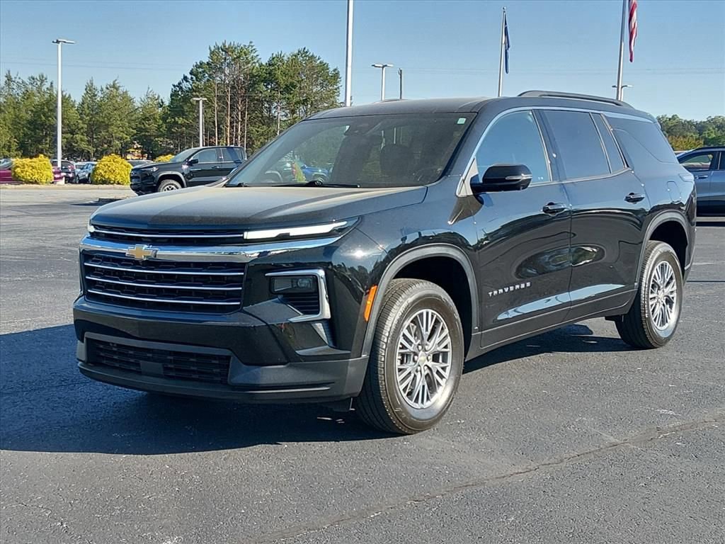 Used 2024 Chevrolet Traverse LT FWD image 7