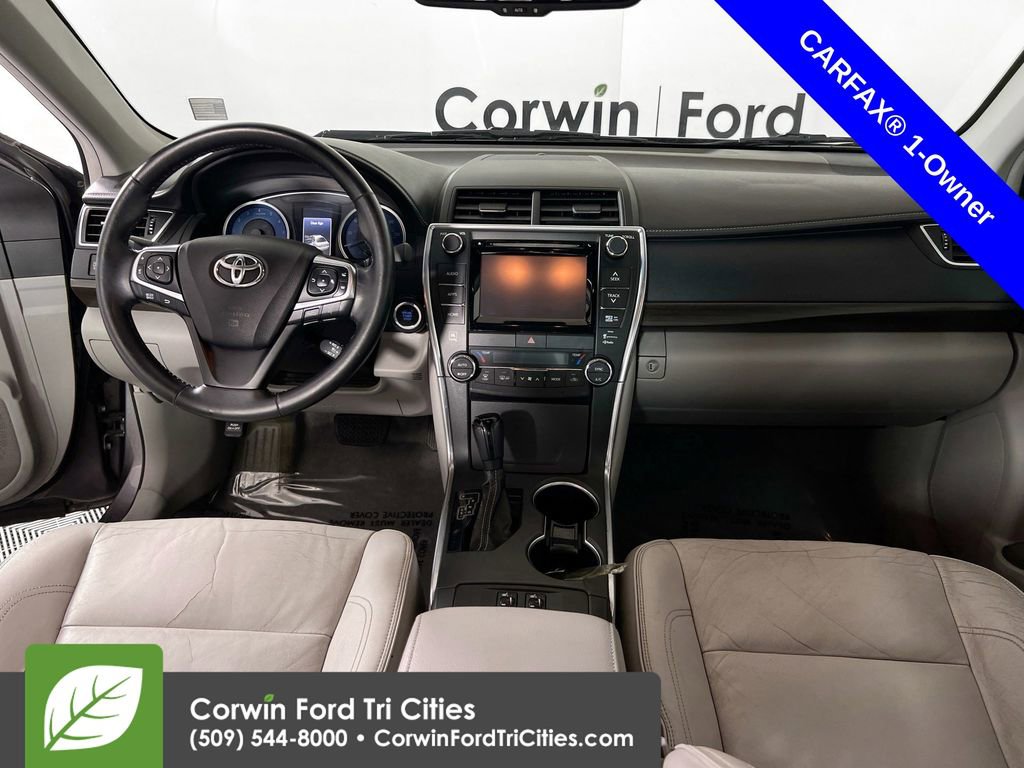 Used 2015 Toyota Camry XLE w/ Advanced Technology Package image 7