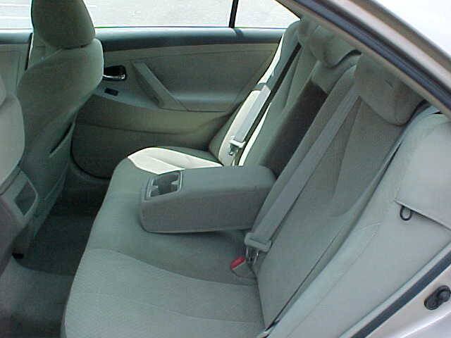 Used 2007 Toyota Camry LE FWD image 10