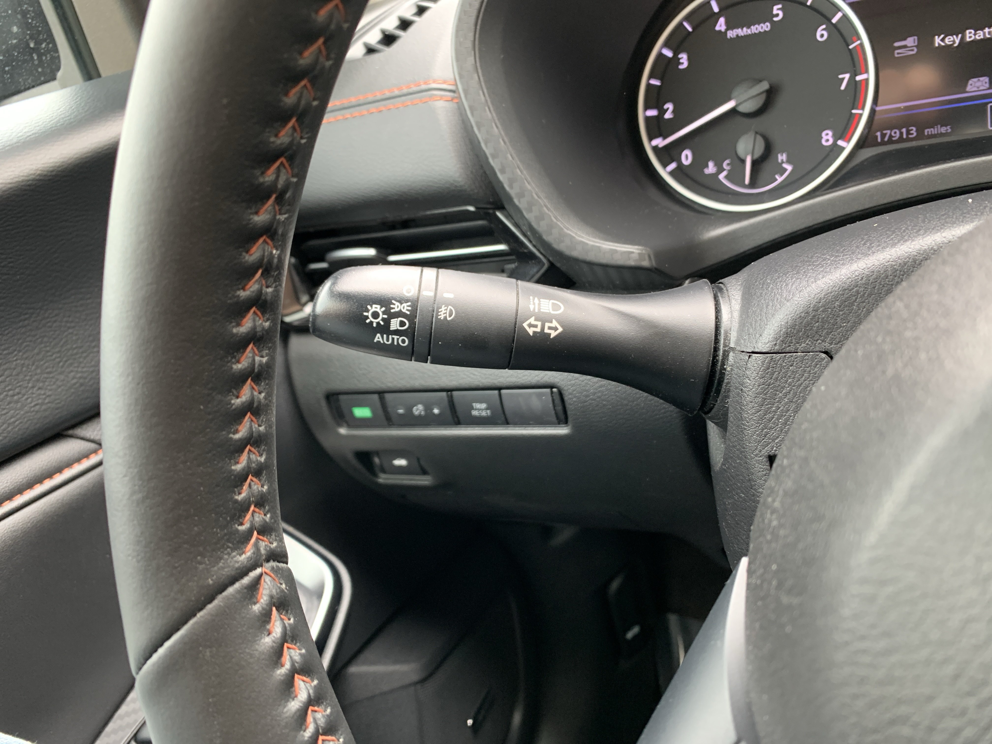 Used 2023 Nissan Sentra SR w/ SR Premium Package FWD image 25