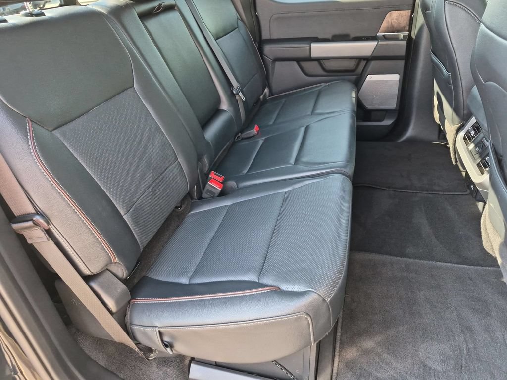 Used 2023 Ford F250 Lariat w/ Lariat Ultimate Package AWD/4WD image 21