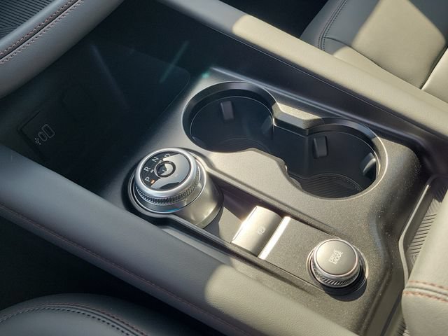 New 2026 Ford Explorer Active w/ Active Comfort Package RWD image 28