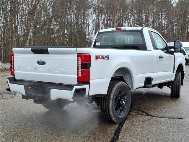 New 2025 Ford F250 XLT w/ FX4 Off-Road Package image 4