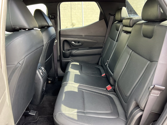 Used 2025 Hyundai Santa Cruz SEL AWD/4WD image 4