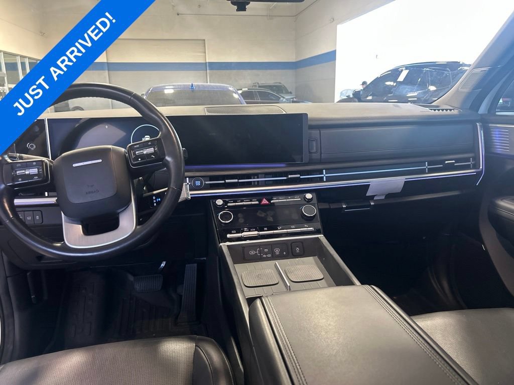 Used 2024 Hyundai Santa Fe Limited AWD/4WD image 5