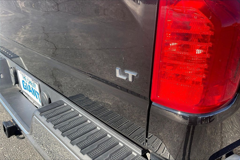 Used 2024 Chevrolet Silverado 1500 LT AWD/4WD image 28