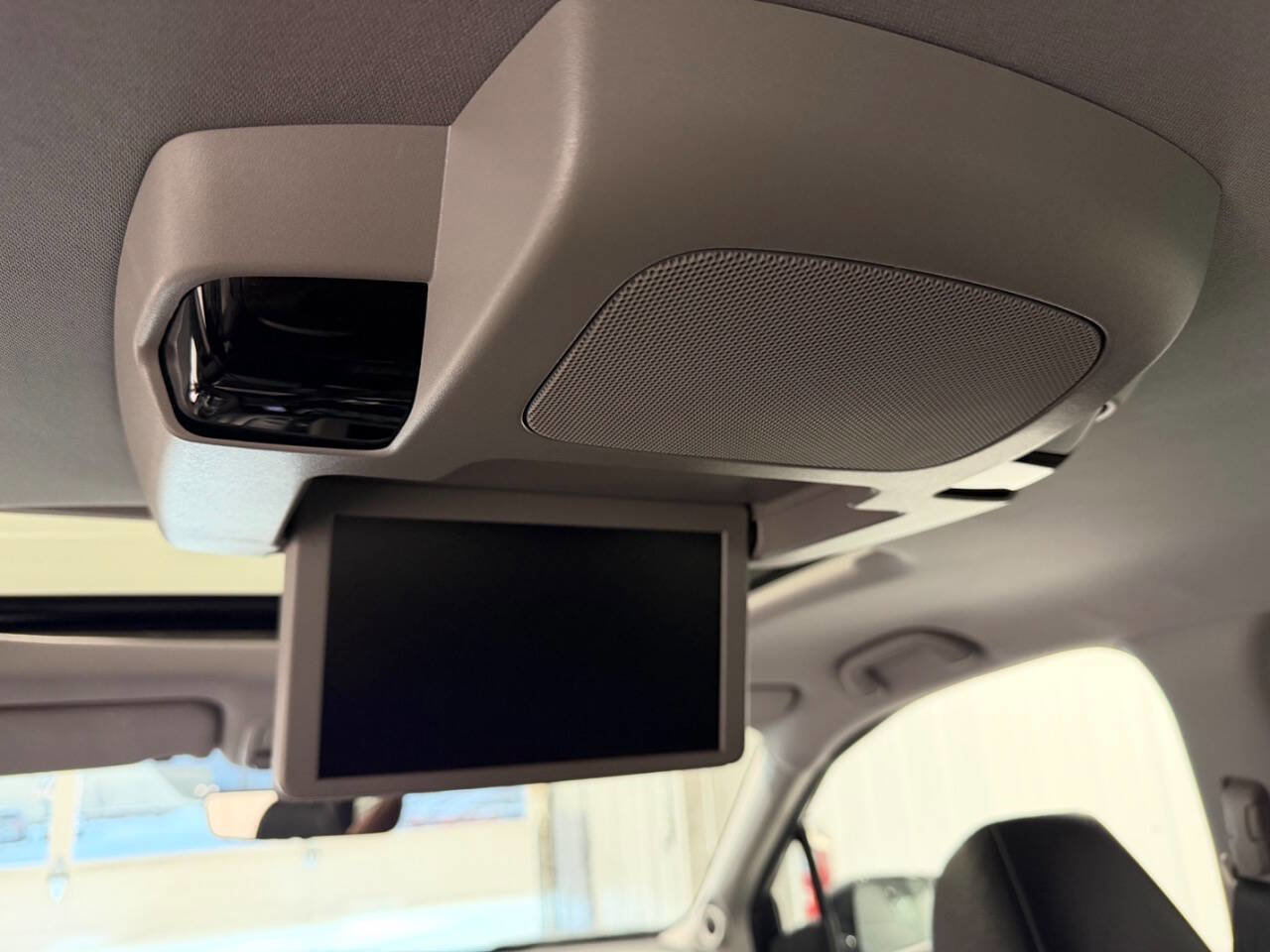 Used 2019 Honda Pilot Touring image 12