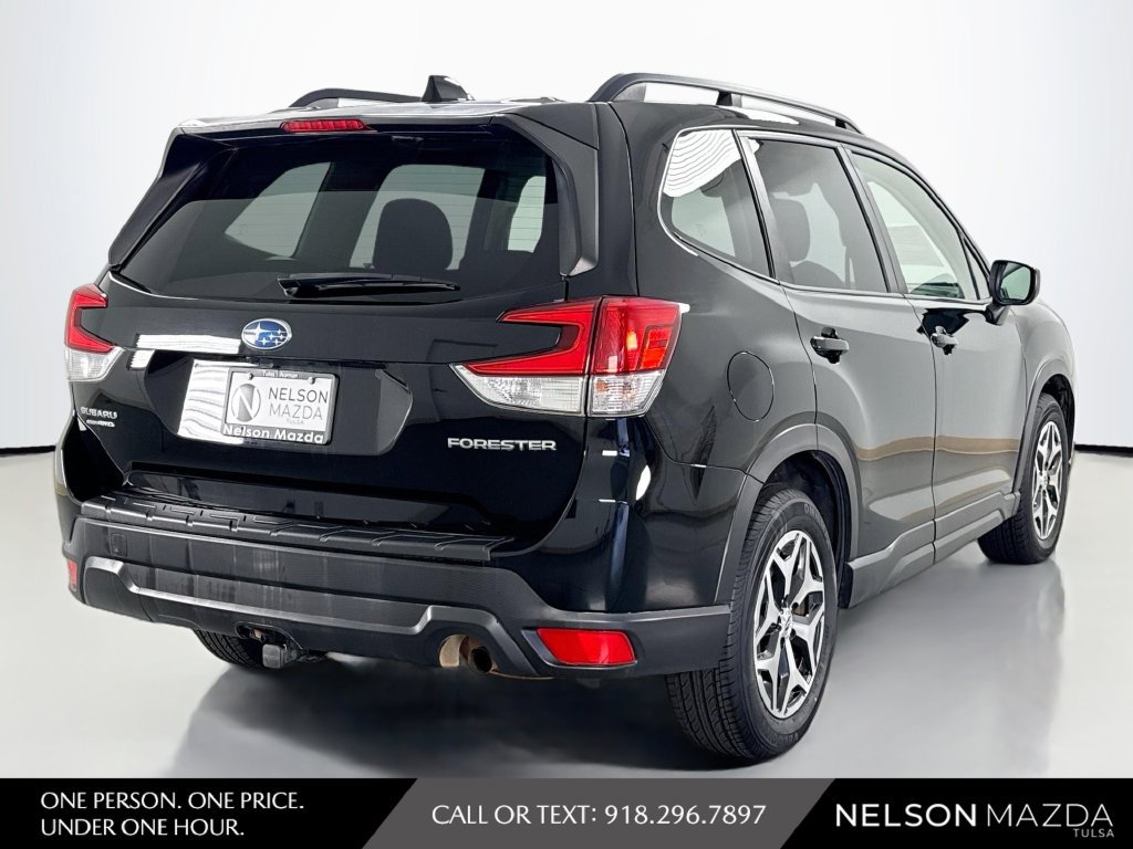 Used 2020 Subaru Forester Premium AWD/4WD image 7