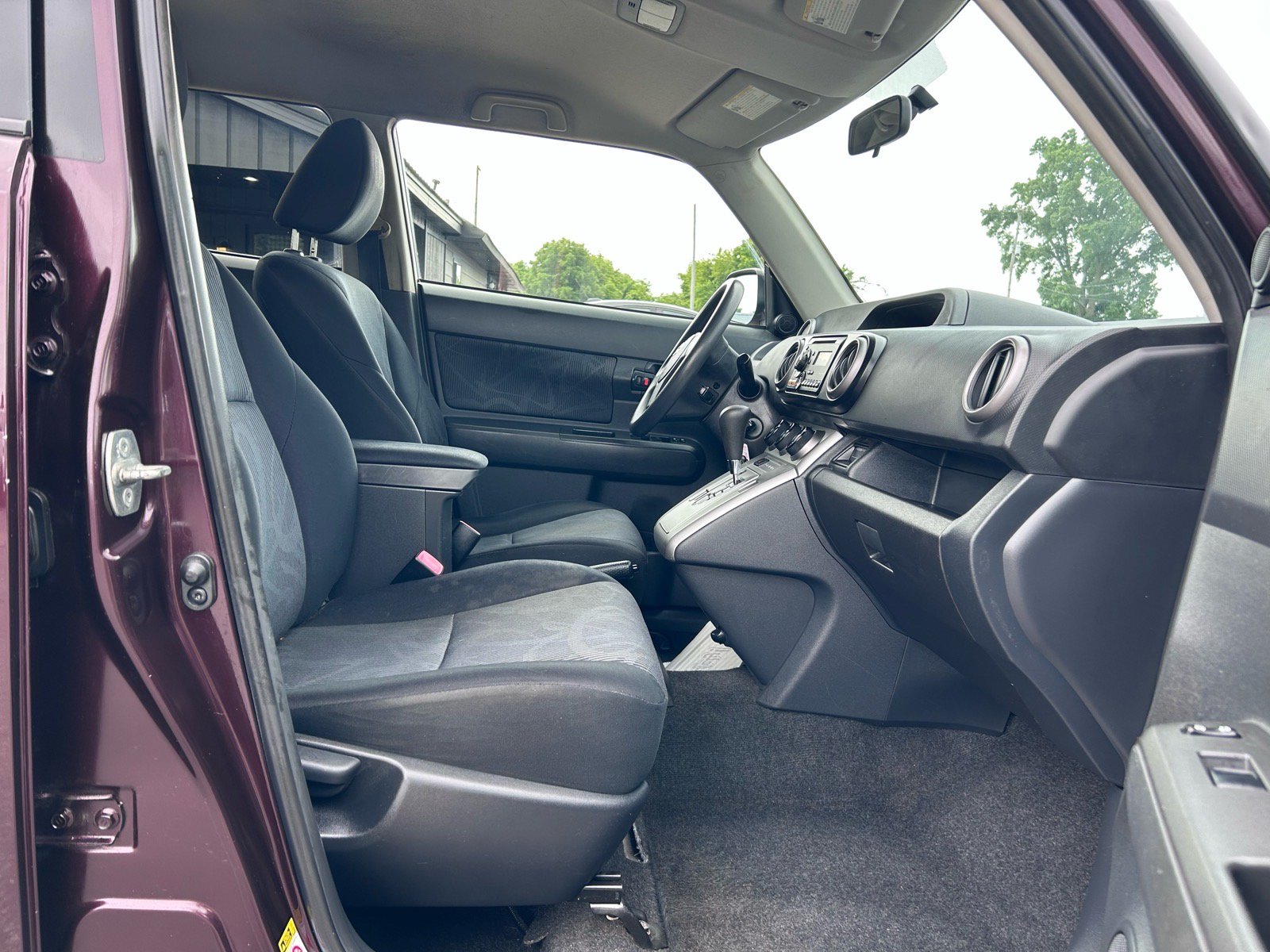 Used 2012 Scion xB FWD image 12