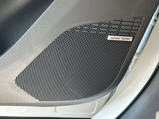 New 2025 Subaru Solterra Touring w/ Touring Package AWD/4WD image 24