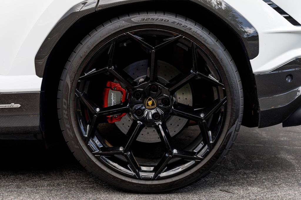 Used 2024 Lamborghini Urus Performante image 49