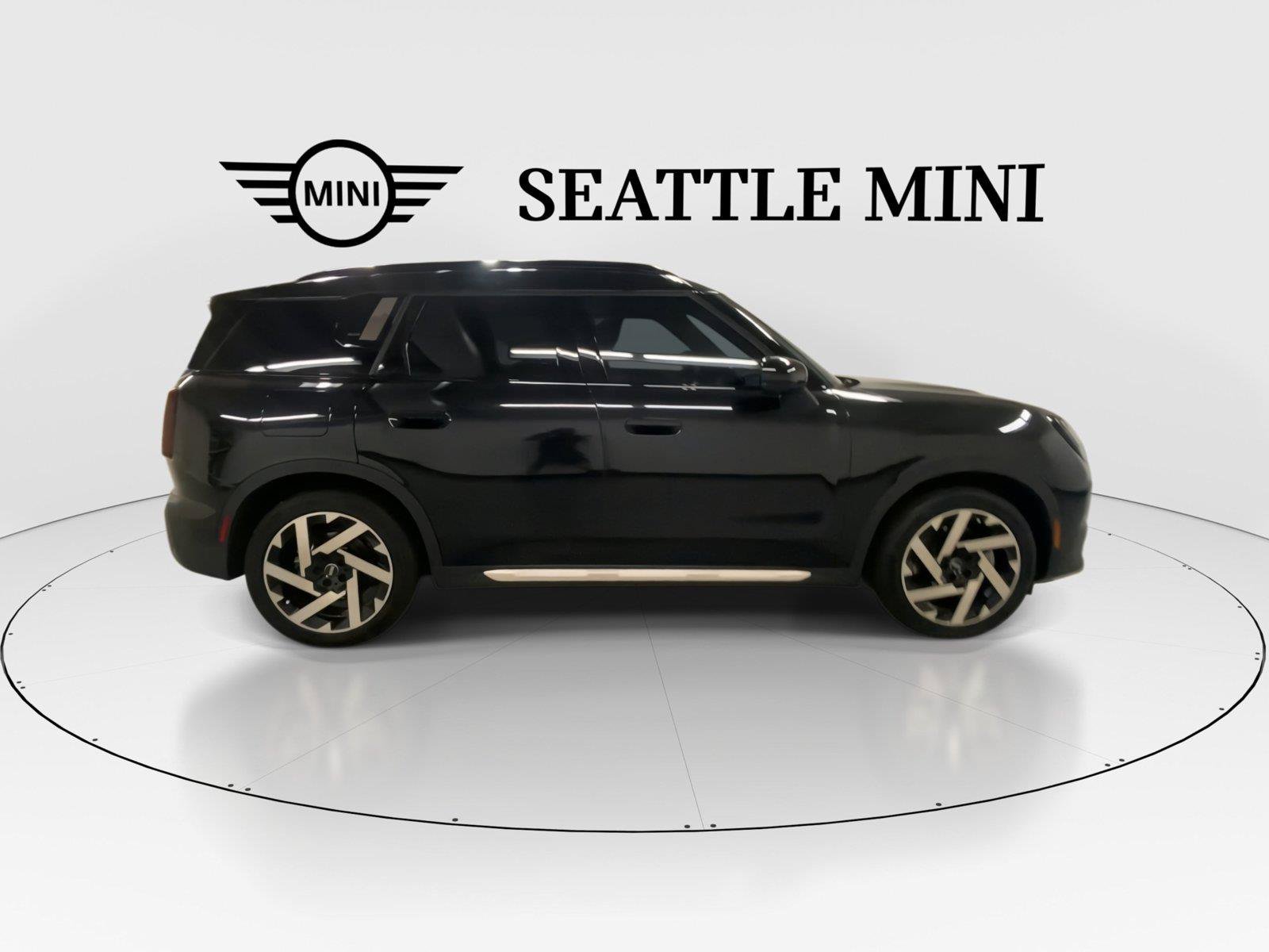 Used 2025 MINI Cooper Countryman SE w/ Comfort Package Max AWD/4WD image 11