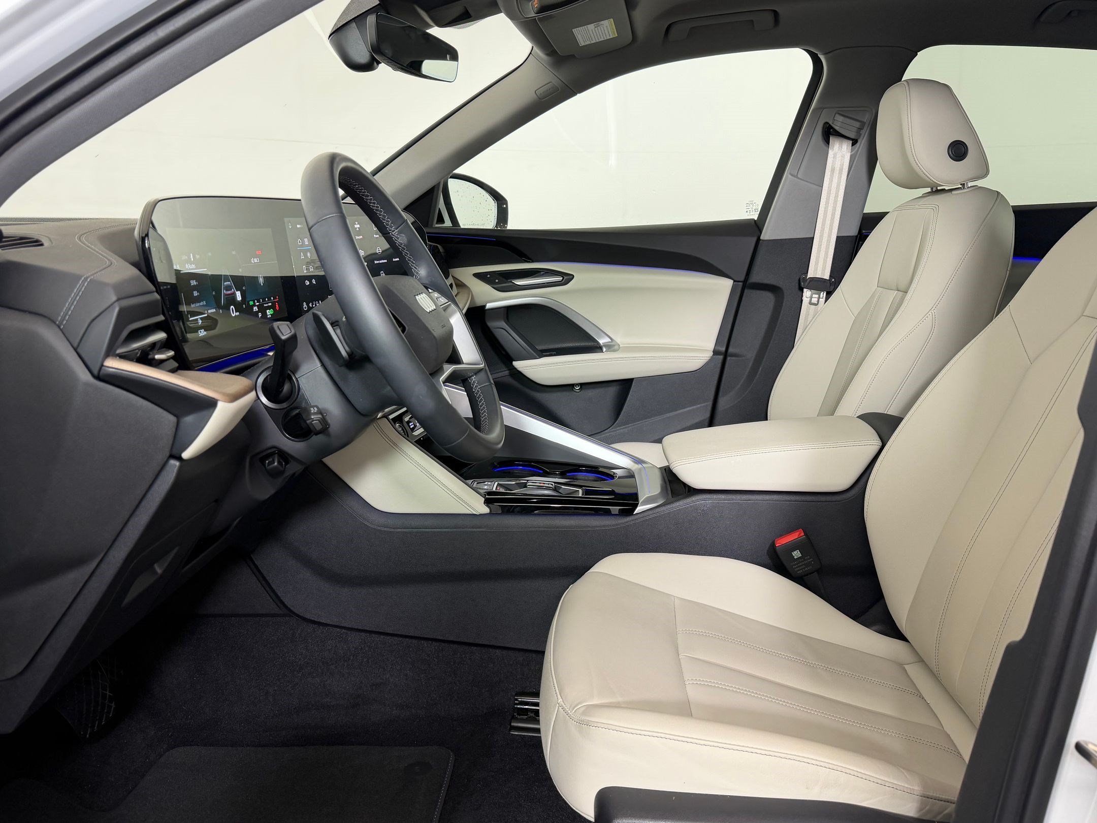 Used 2025 Audi Q5 Premium AWD/4WD image 5