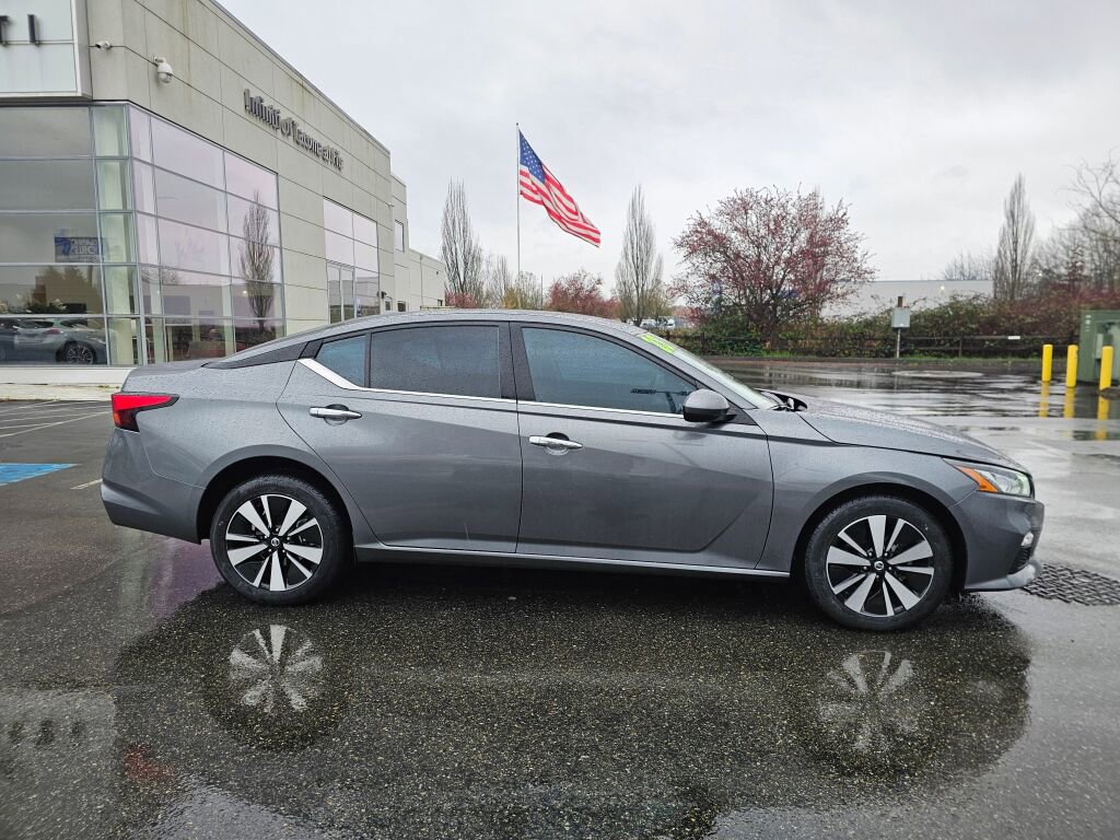 Used 2022 Nissan Altima 2.5 SV image 8
