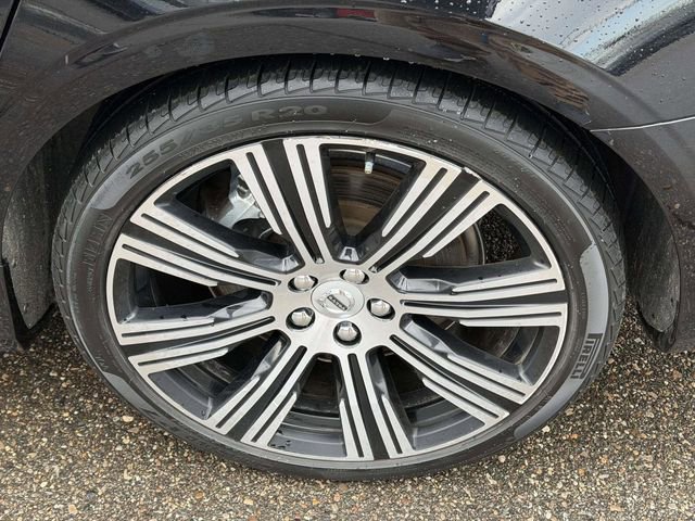 Used 2023 Volvo S90 B6 Plus w/ Protection Package Premier image 7