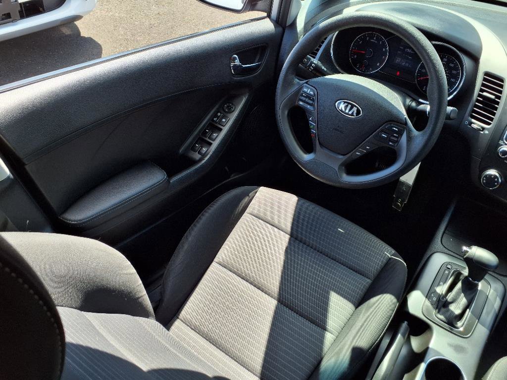 Used 2016 Kia Forte LX w/ LX Popular Plus Package image 21