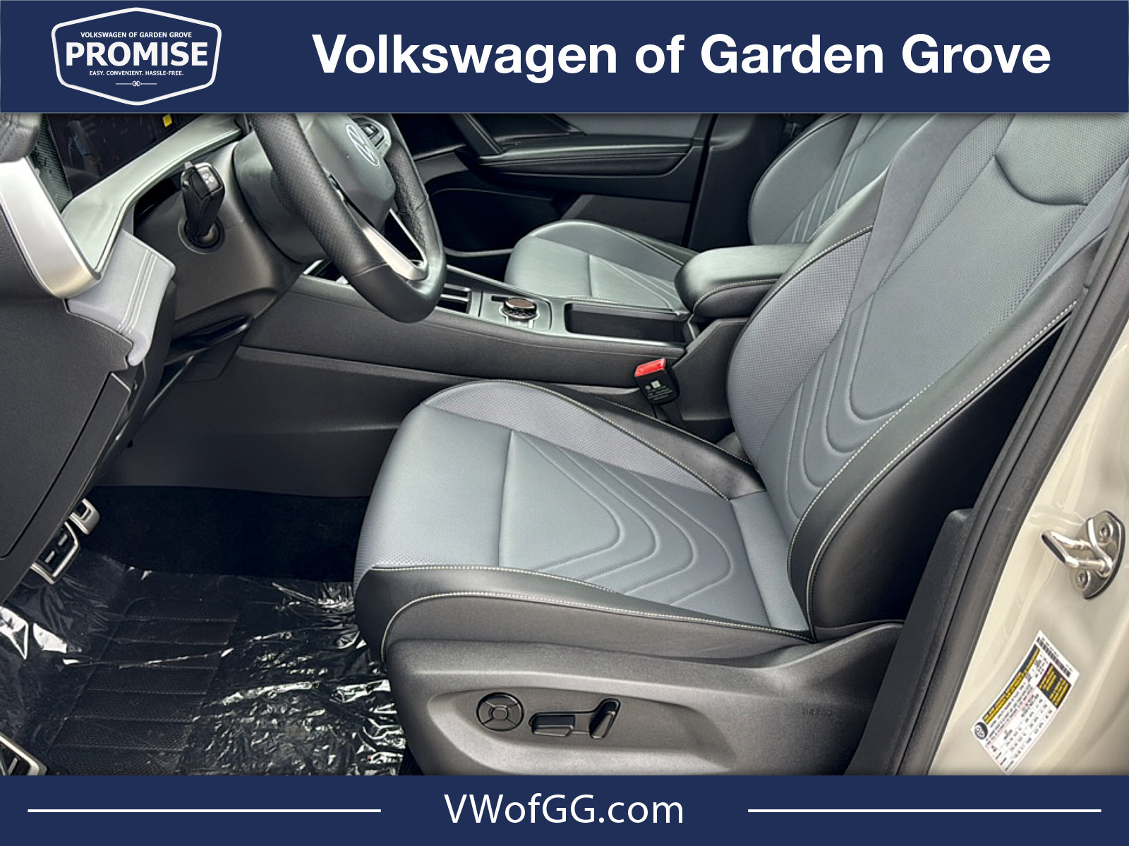 New 2026 Volkswagen Tiguan SE R-Line AWD/4WD image 13