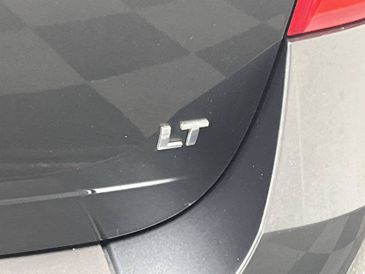 Used 2017 Chevrolet Equinox LT w/ Convenience Package AWD/4WD image 29
