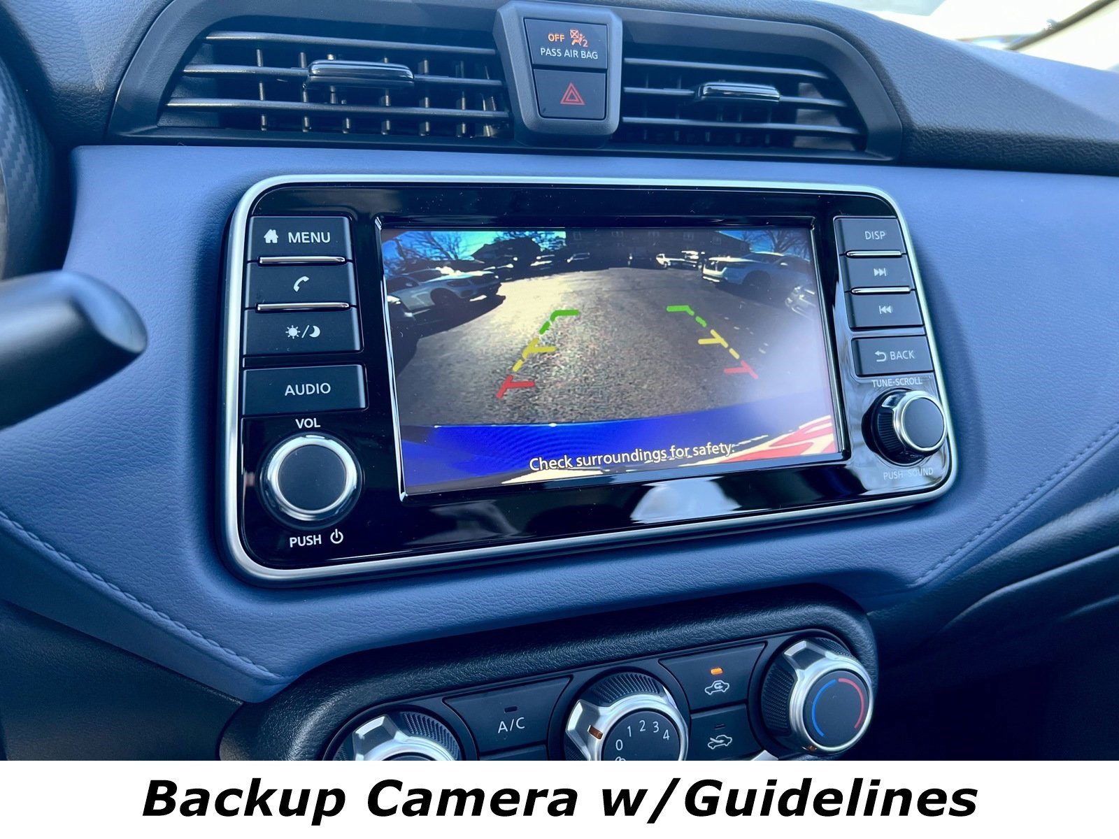 Used 2025 Nissan Versa SV w/ Trunk Package image 9