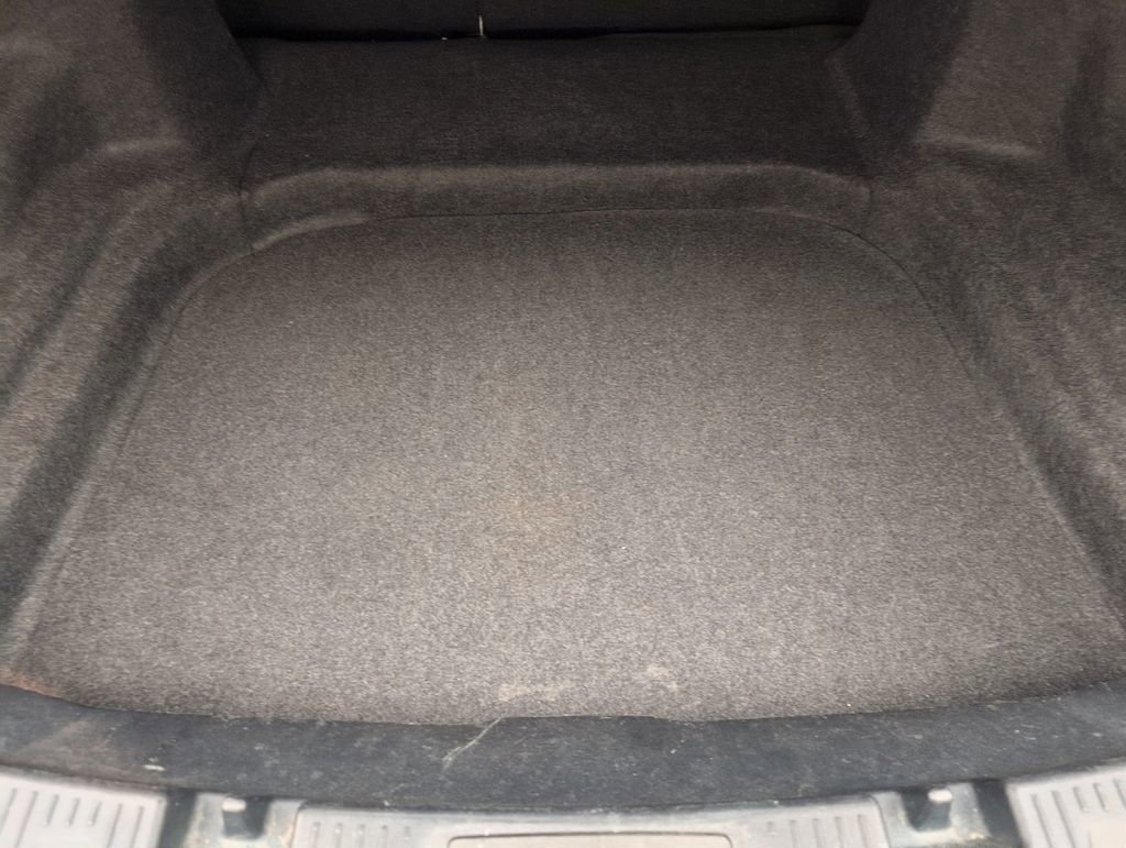 Used 2017 Ford Taurus SEL w/ Equipment Group 201A image 29