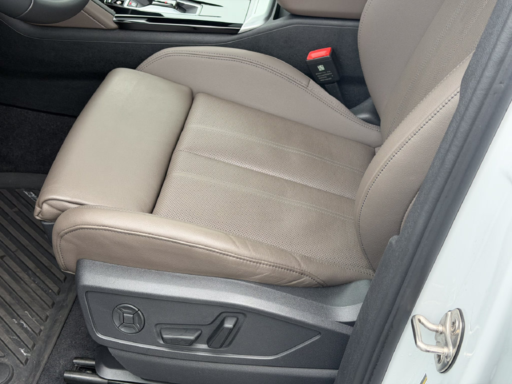 Certified 2025 Audi Q5 Premium Plus w/ Premium Plus AWD/4WD image 24