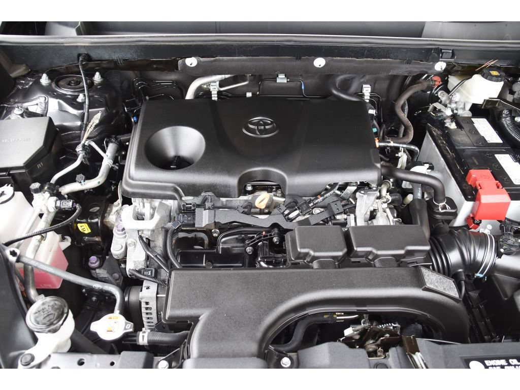 Used 2021 Toyota RAV4 XLE image 24