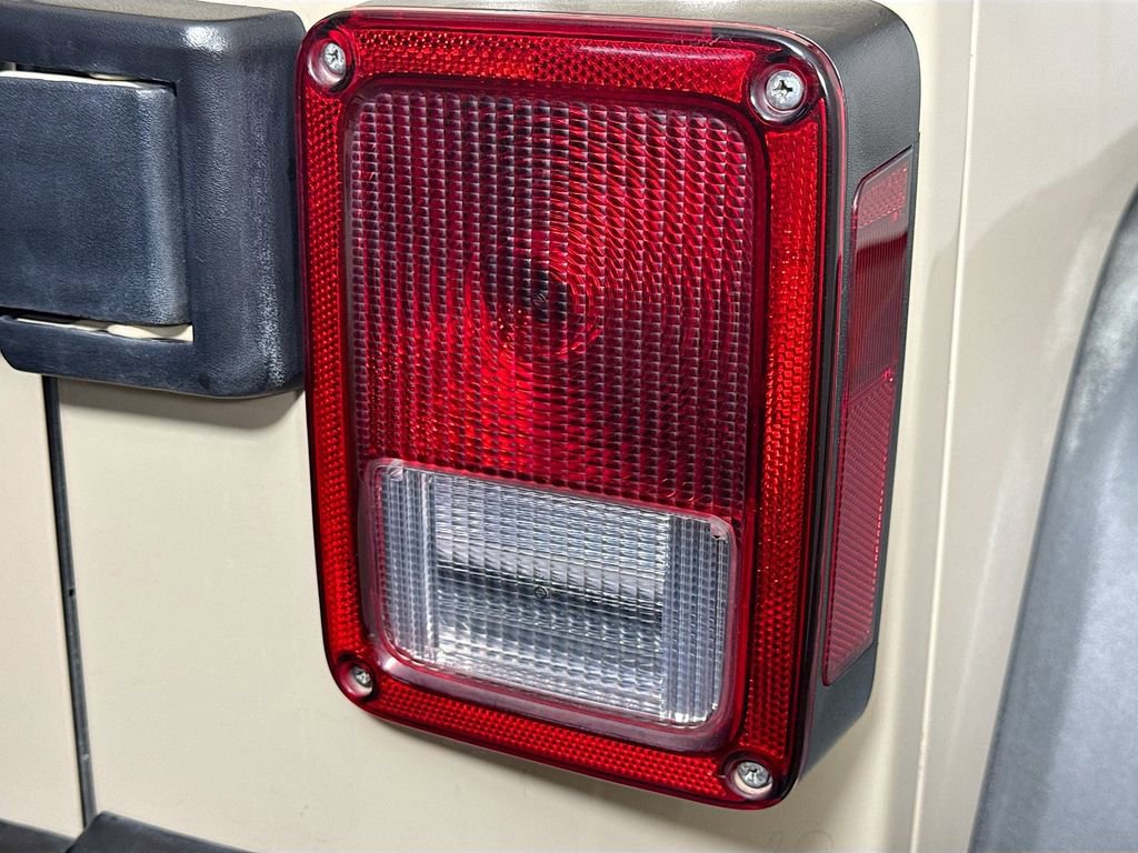 Used 2016 Jeep Wrangler Unlimited Sport w/ Quick Order Package 24S image 30