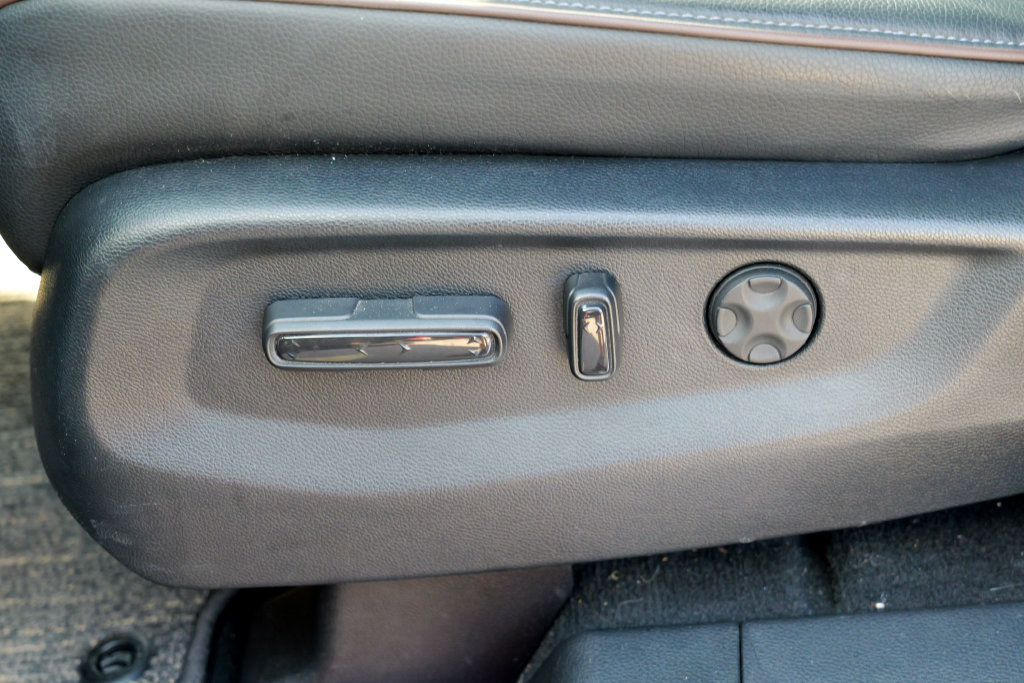 Used 2025 Honda Odyssey Elite image 25