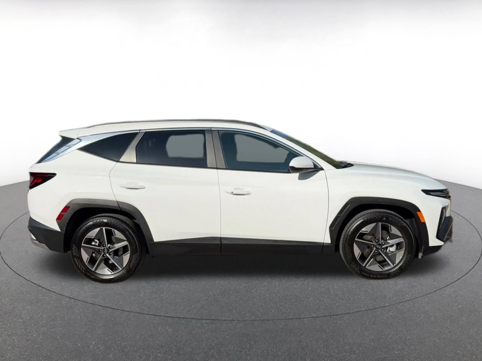 Used 2026 Hyundai Tucson SEL Plus FWD image 15