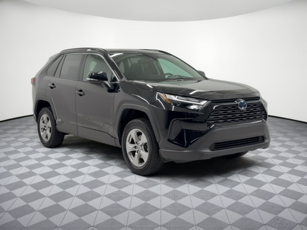 Used 2023 Toyota RAV4 XLE w/ Convenience Package AWD/4WD image 7