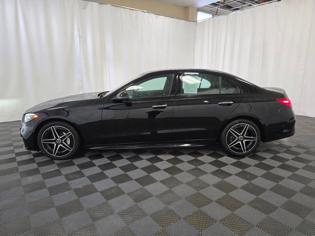 Used 2024 Mercedes-Benz C 300 4MATIC Sedan image 3