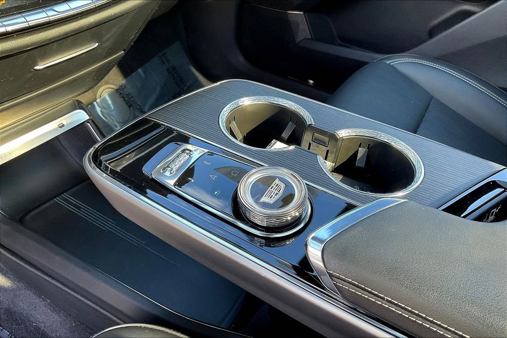 Used 2024 Cadillac Lyriq Luxury image 18