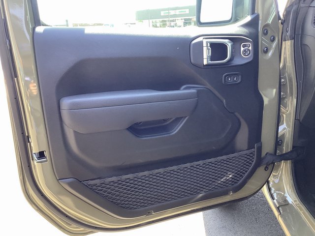 New 2025 Jeep Gladiator Sport AWD/4WD image 9