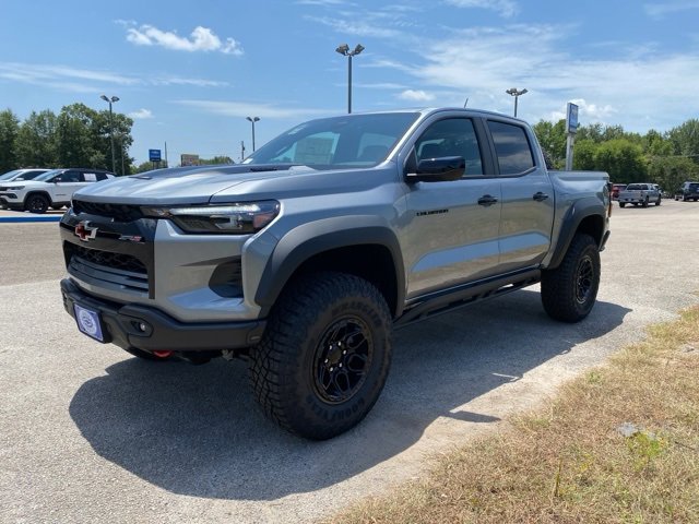 New 2025 Chevrolet Colorado ZR2 w/ ZR2 Bison Edition image 3