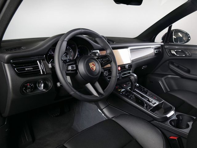 New 2026 Porsche Macan S AWD/4WD image 4