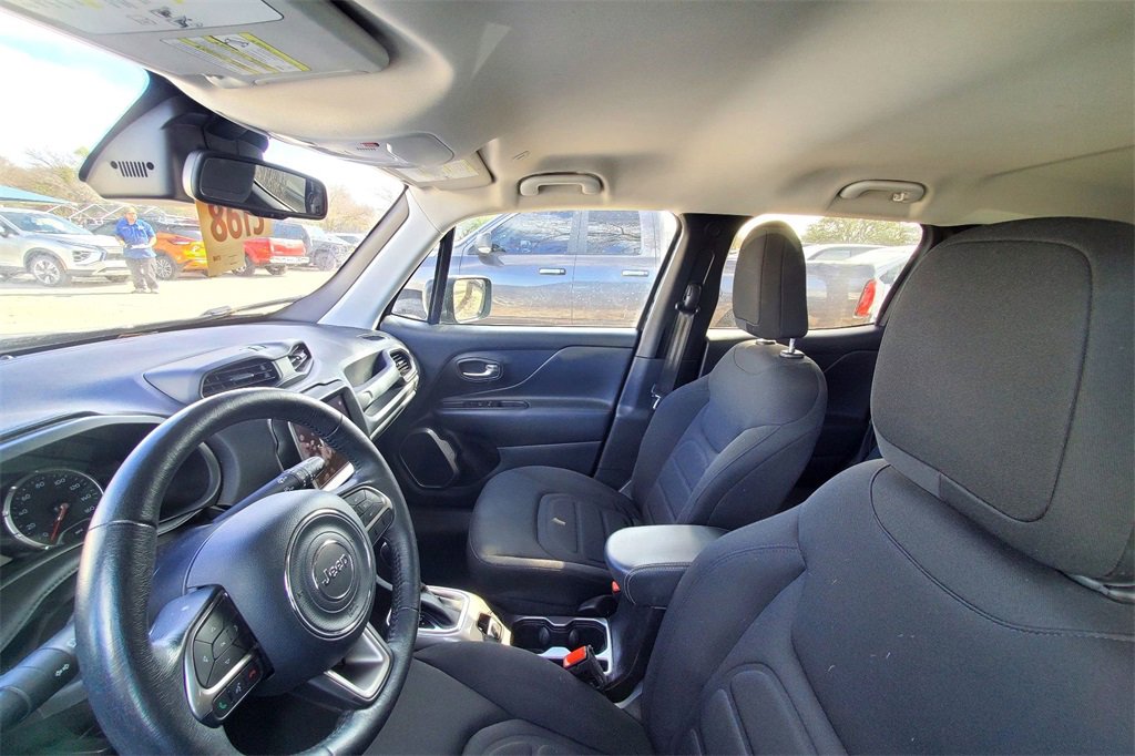 Used 2022 Jeep Renegade Latitude w/ Convenience Group image 10