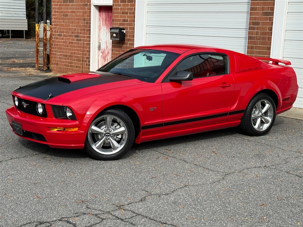 Used 2007 Ford Mustang GT RWD image 8
