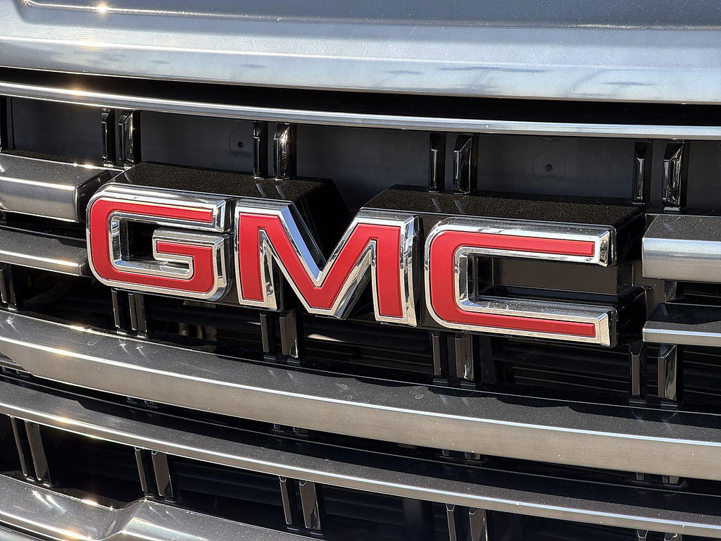 Used 2023 GMC Yukon AT4 w/ Max Trailering Package AWD/4WD image 31