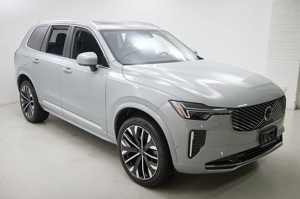 New 2026 Volvo XC90 B6 Plus w/ Protection Package Premier image 5