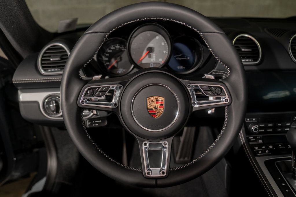 Used 2025 Porsche 718 Cayman S RWD image 11