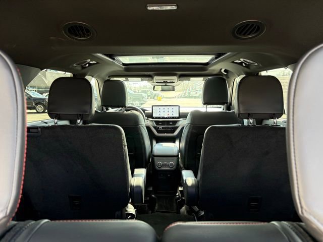 Used 2025 Ford Explorer ST image 36