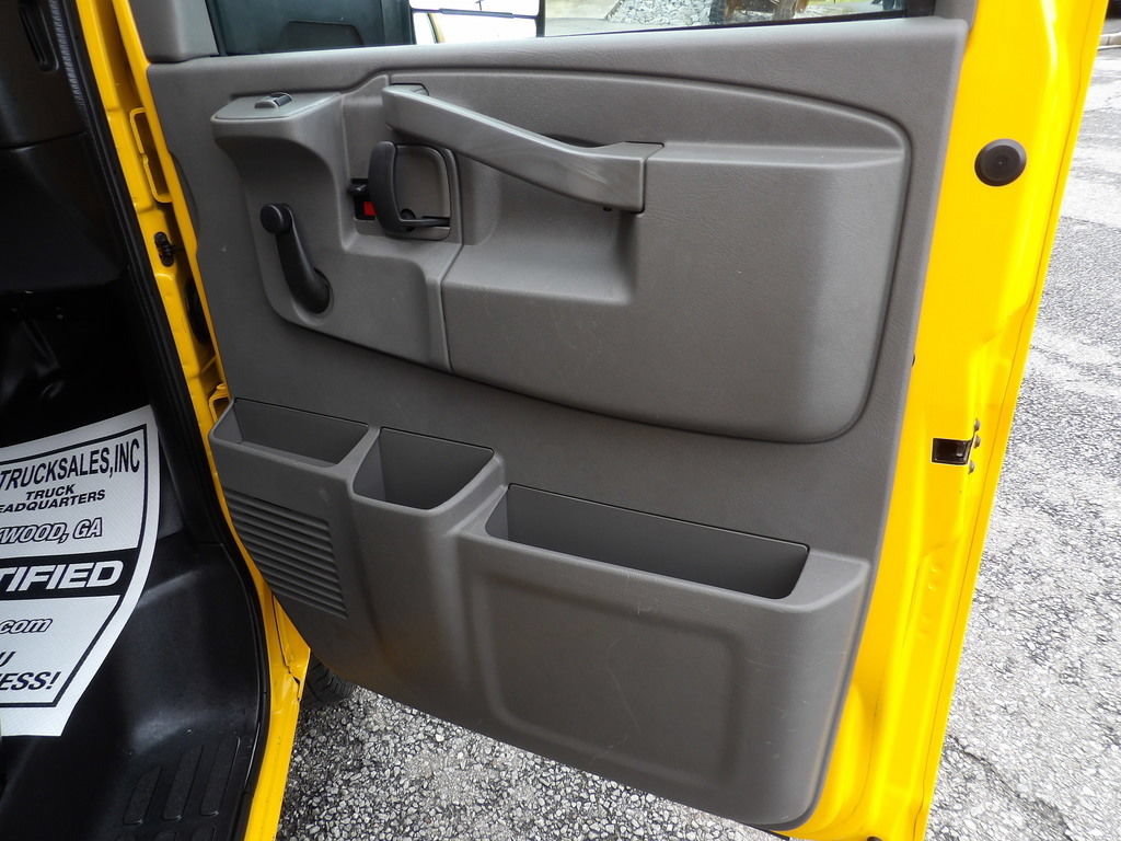 Used 2019 GMC Savana 3500 Extended w/ Driver Convenience Package RWD image 23