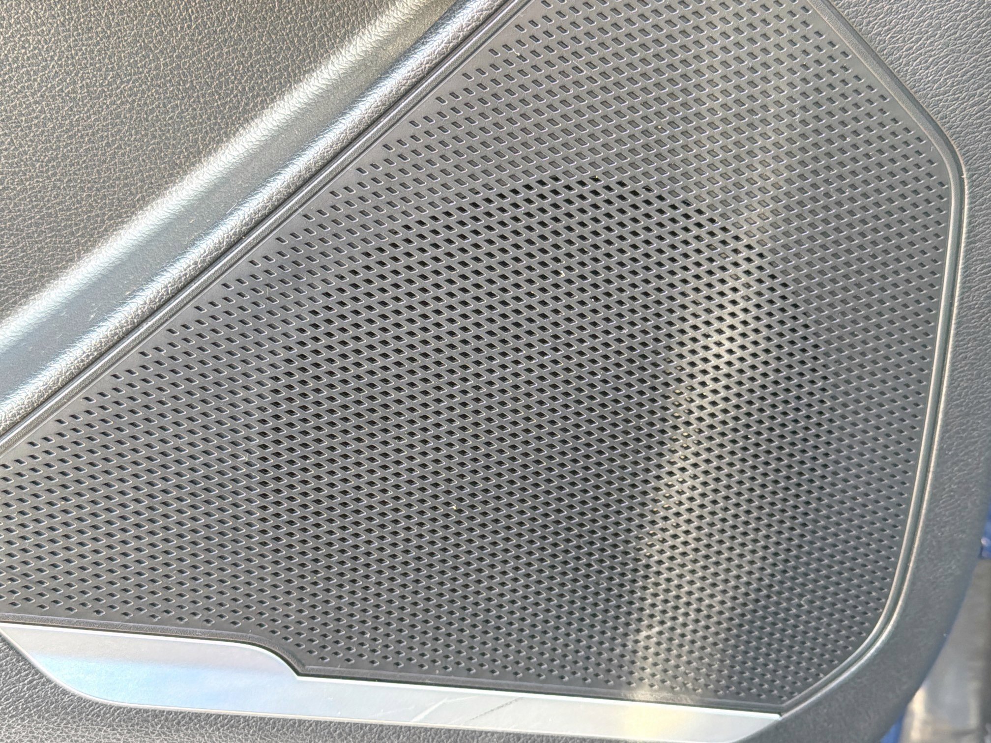 Used 2024 Kia Sportage EX image 23