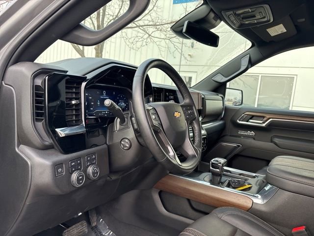 Certified 2024 Chevrolet Silverado 1500 High Country image 10