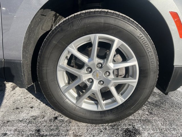 Used 2023 Chevrolet Equinox LT image 40