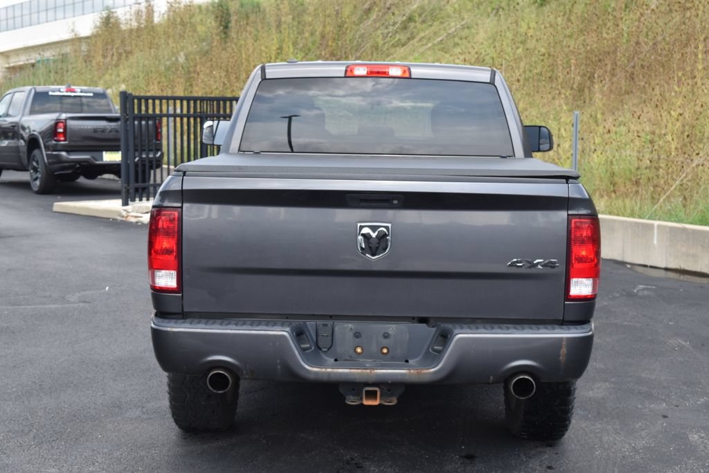 Used 2017 RAM 1500 Express w/ Express Value Package AWD/4WD image 7