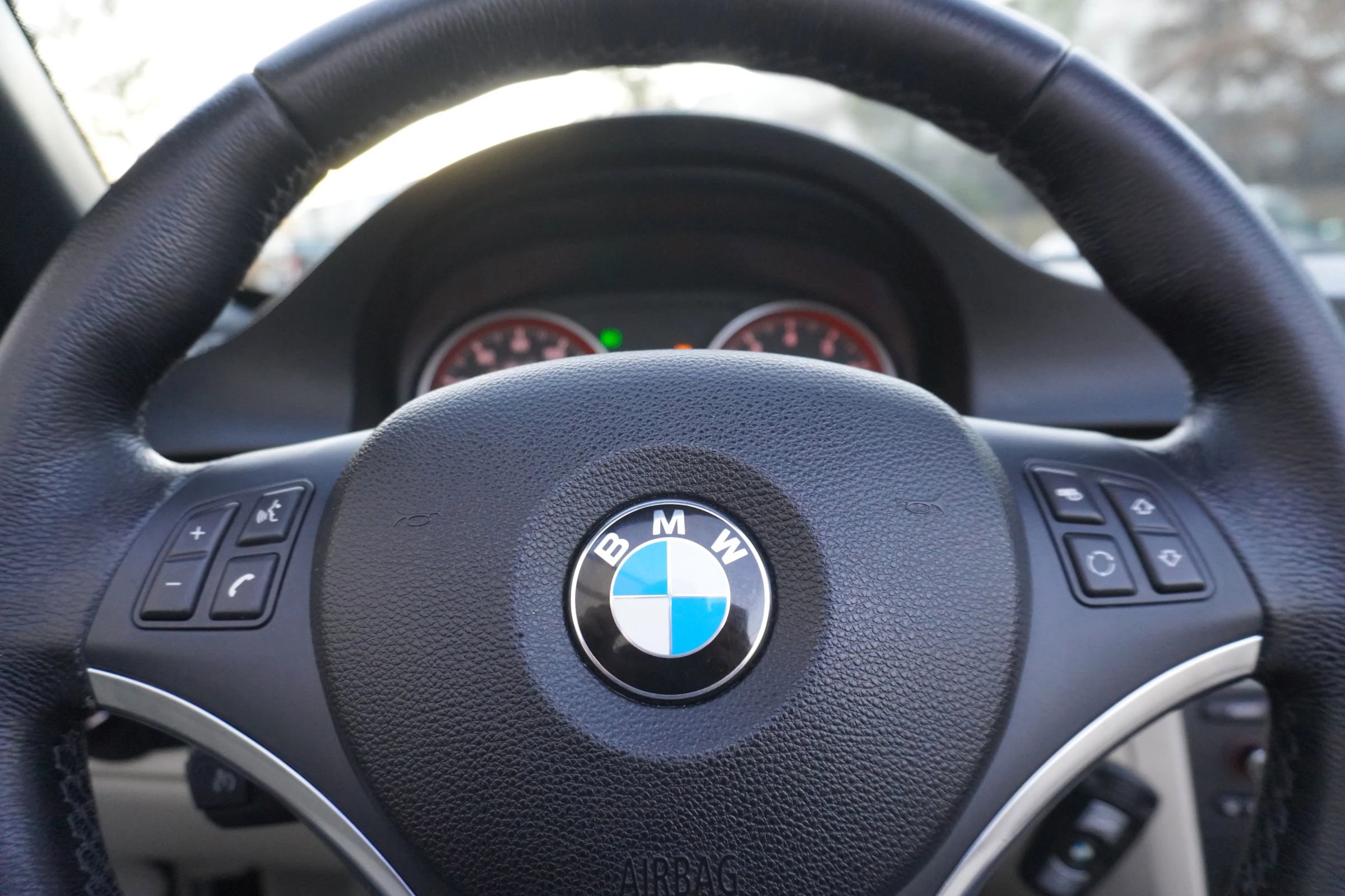 Used 2009 BMW 328i Convertible image 20