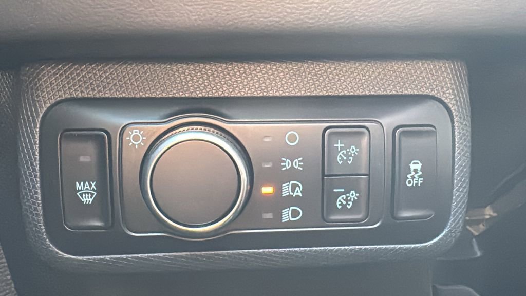 Certified 2025 Ford Mustang Mach-E Select image 19